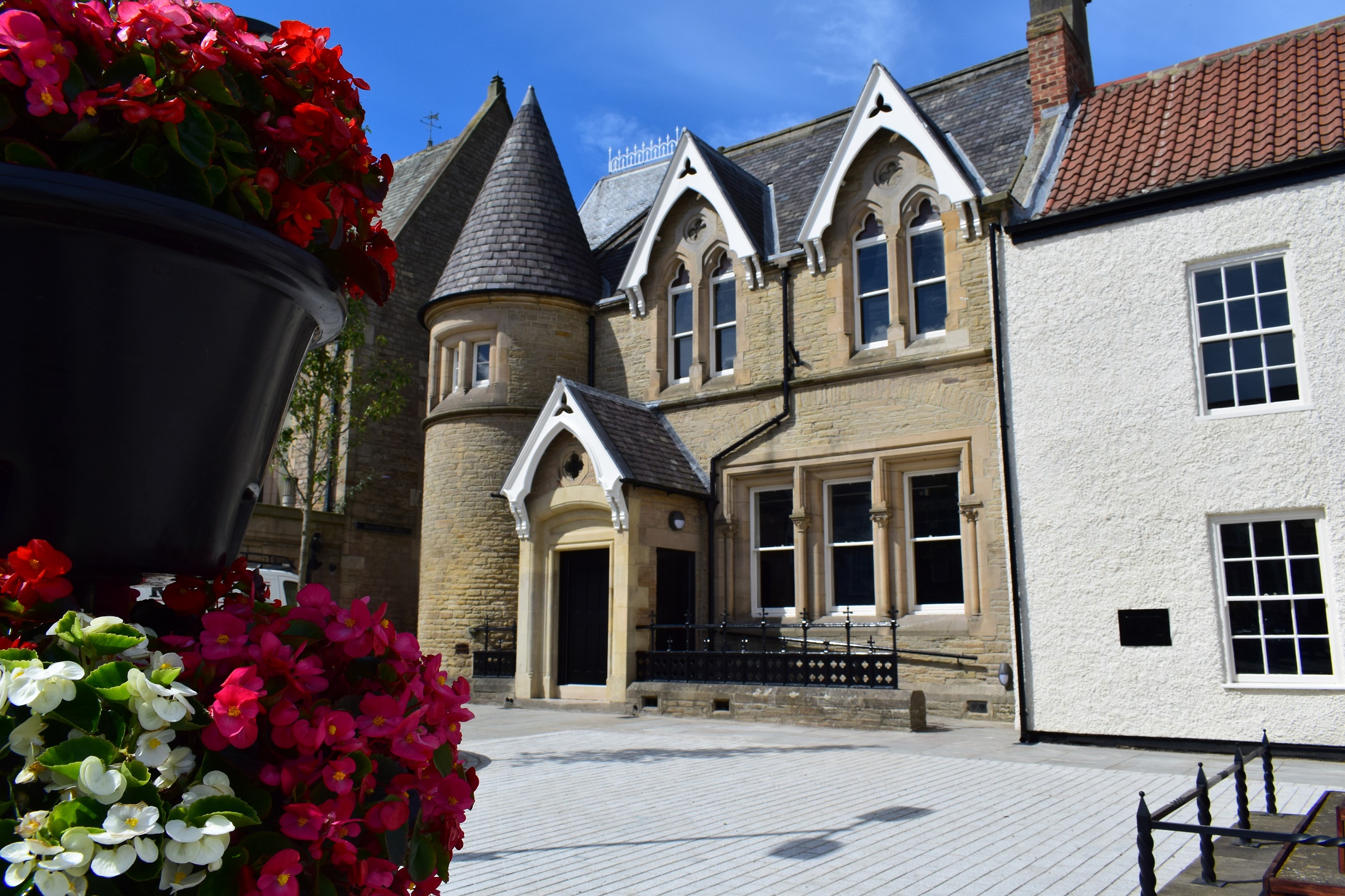 435a1f0a064a3d9c43ef88233cd2d704